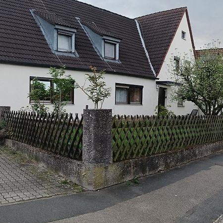 Moebliertes Zimmer Norimberk Exteriér fotografie